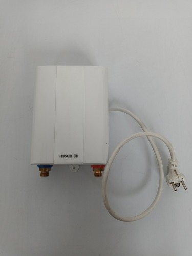 elektryczny-podgrzewacz-wody-tr4000-4et-36kw-bosch