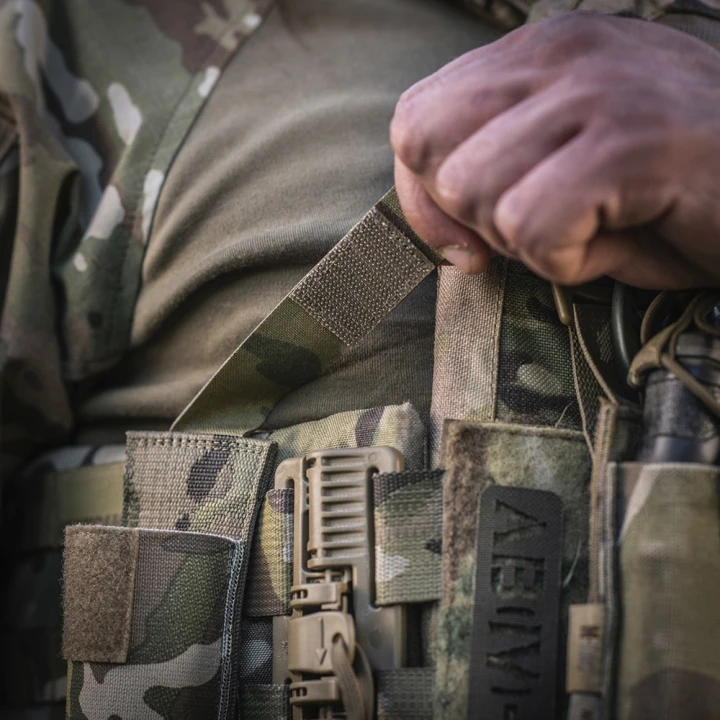 m-tac-adownica-na-staze-taktyczna-z-panelem-molle-