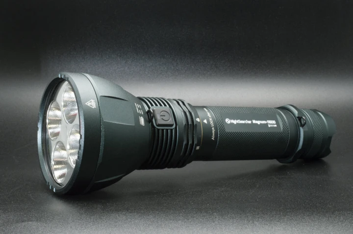 Latarka NightSearcher Magnum 11600, ładowalna 230V, IP-67