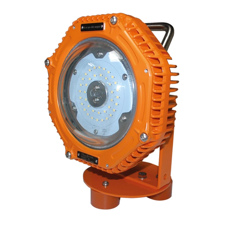 Akumulatorowy maszt oświetleniowy NightSearcher TITAN RX ATEX 2.100 lm