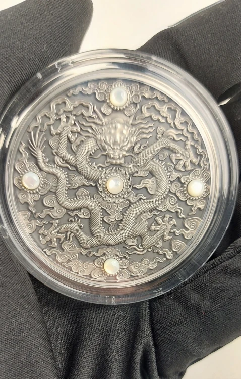 Srebrna moneta 5$ Dragon Art moneta prezentacja