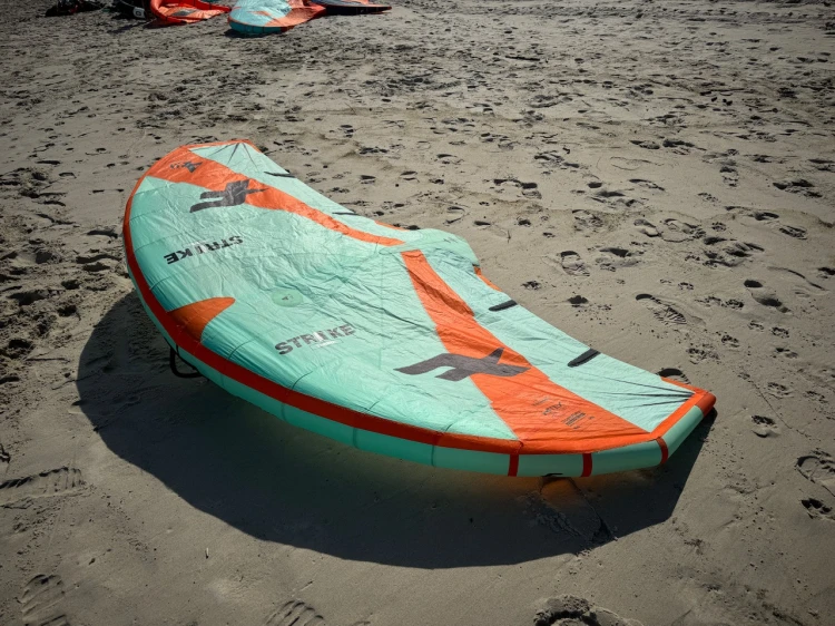 Wing Foil F-One Strike V3 - 4.0m używany na gwarancji