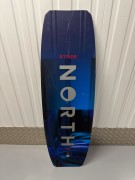 Deska North Atmos 2025 - 141cm