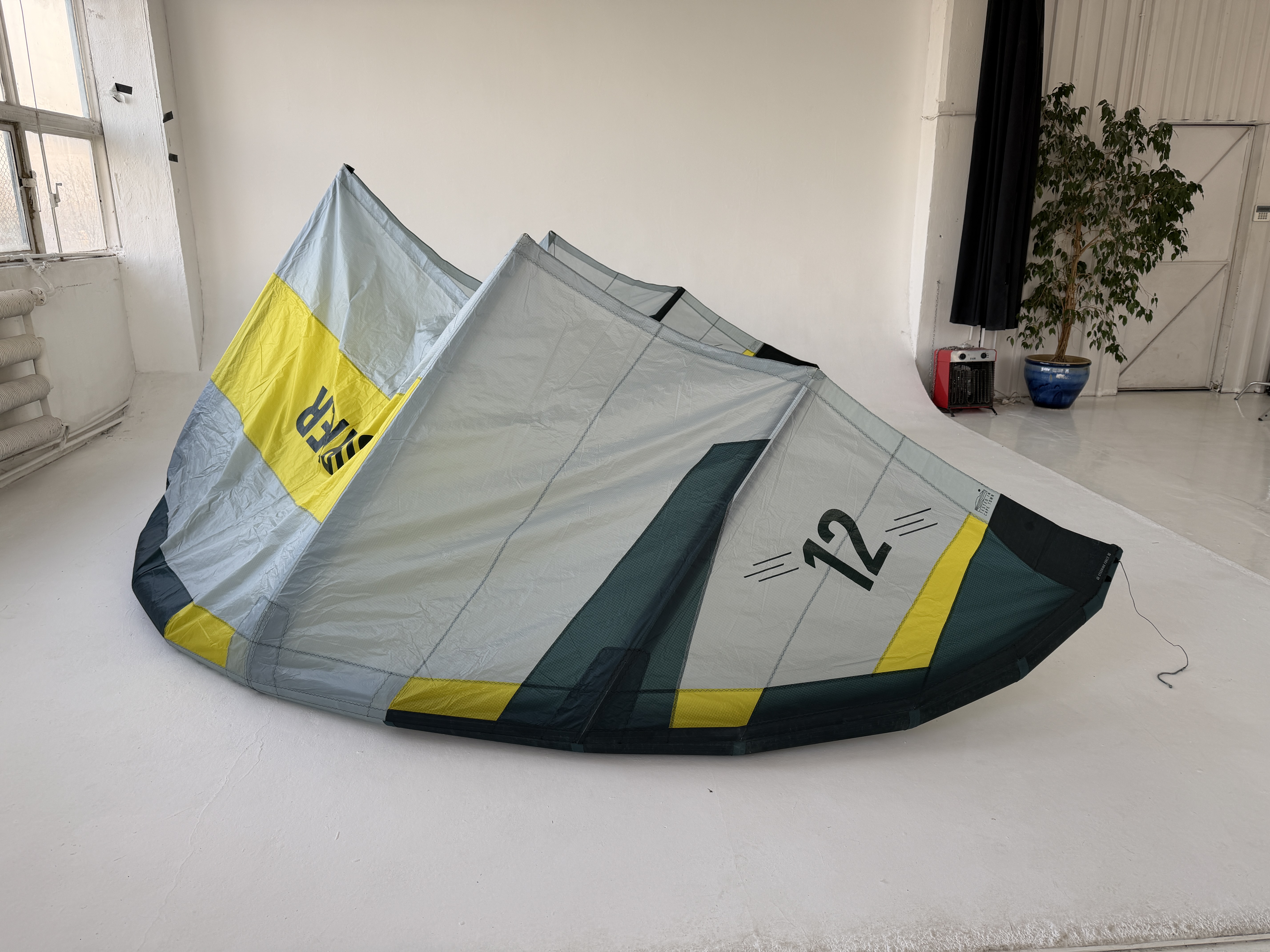 Flysurfer Era 2 - 12m Latawiec używany na gwarancji
